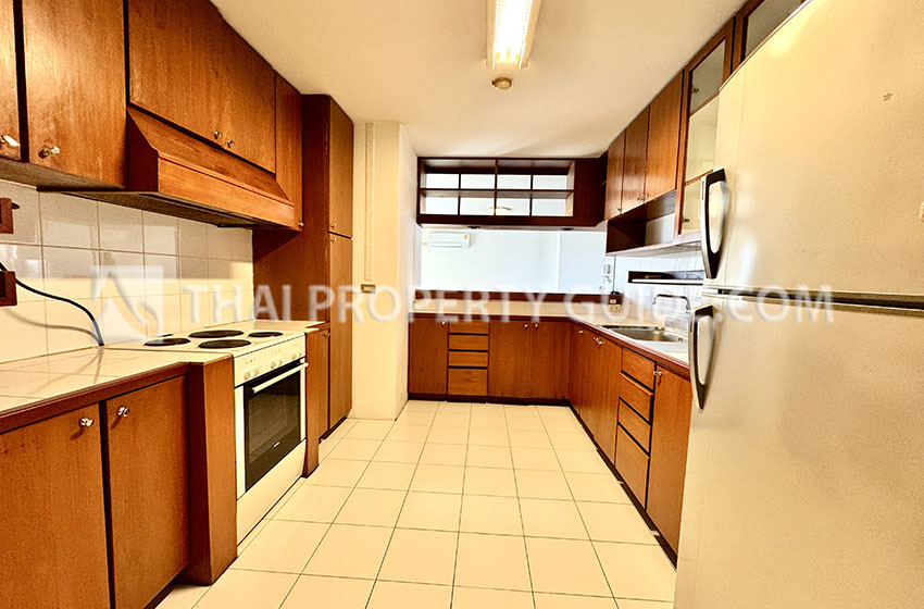 Apartment in Phaholyothin 